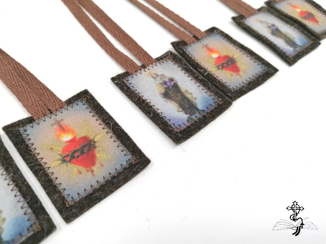 Brown scapular, Our Lady of Mount Carmel, Multiple sizes, Miraculous Medal, St Benedict cross, Catholic, Escapulario, Wool Scapular, brown - Image 9