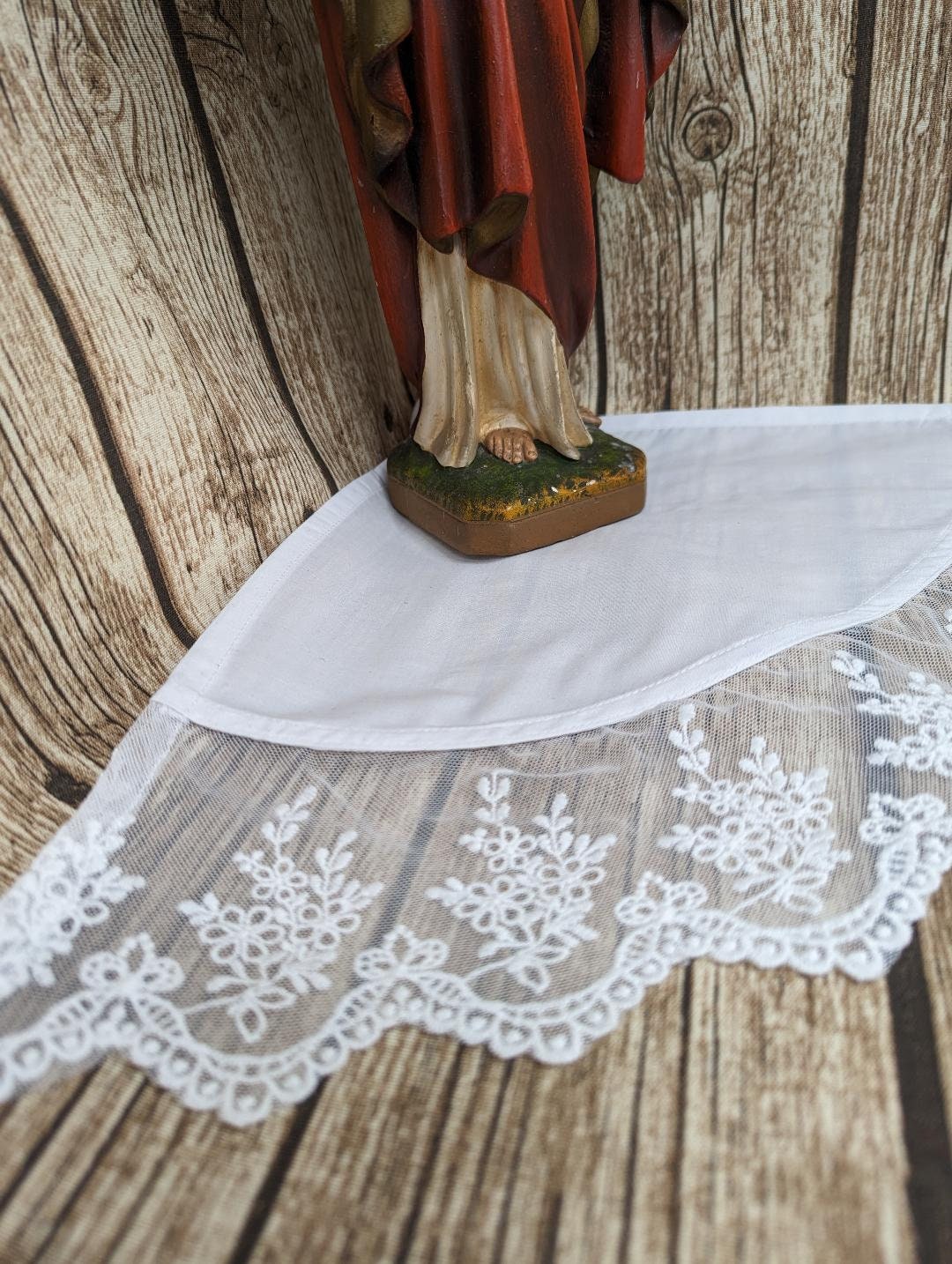 Corner shelf cloth, Altar cloth, Polcotton with lace edging - Image 4