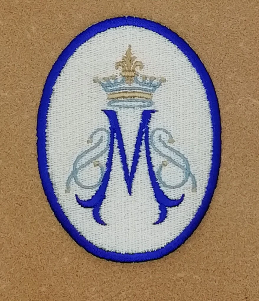 Marian symbol with crown patch, religious patch, iron on badge, sew on patch, embroidered badge, embroidered patch, crown, pilgrimage - Image 5